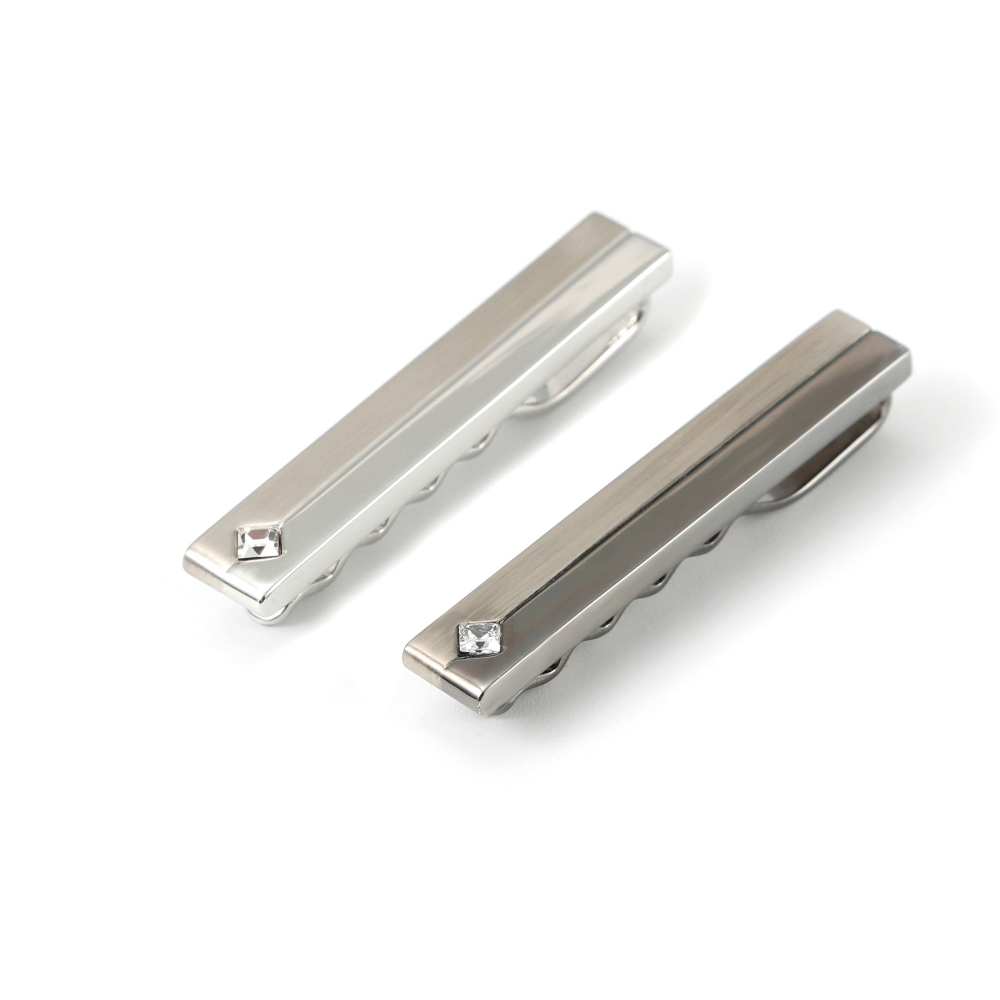 Simple Geometric Diamond Studd - огляд і ціна Tie Clip Silver