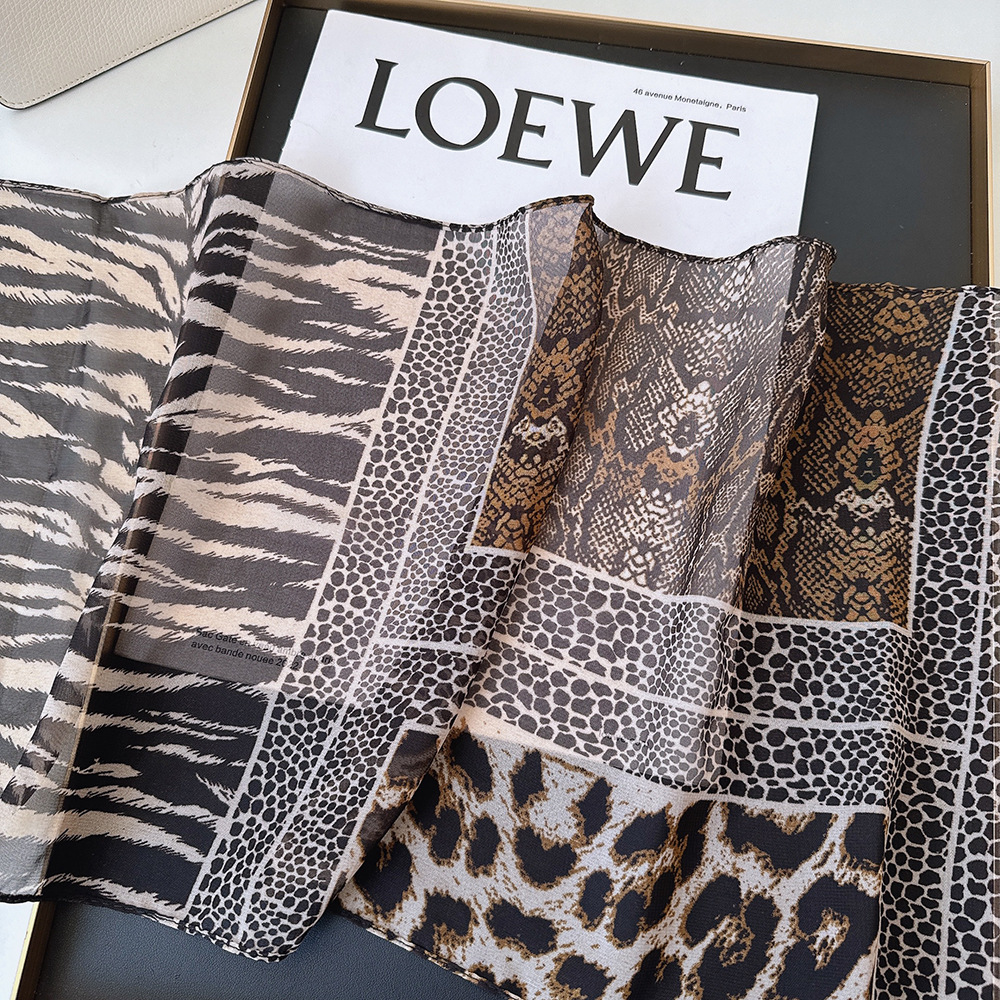 Leopard Small Long Silk Scarf  - огляд і ціна Ascot Neck Scarf