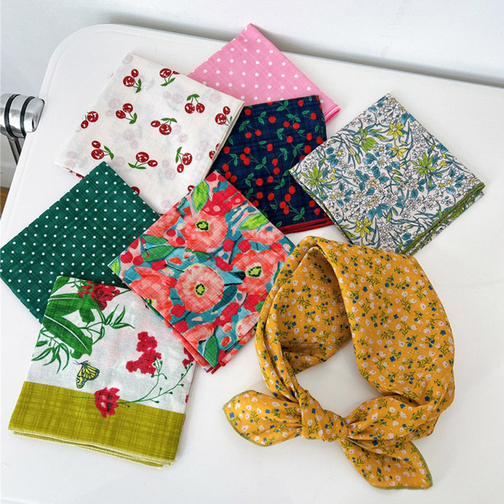 Multi-Colored Polka Dot Cherry - огляд і ціна Bandana Cotton