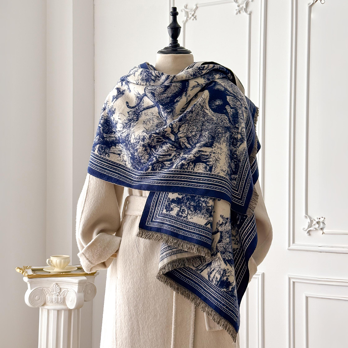 Elegant Animal Jacquard Pashmi - огляд і ціна Woven Scarf Blanket